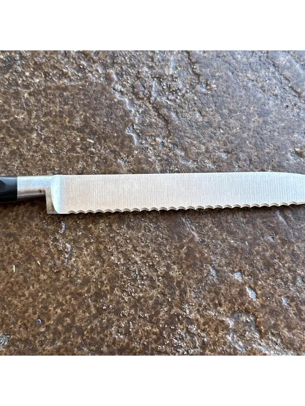 J.A HENCKELS ZWILLING PROFESSIONAL S 5” FRIODUR SERRATED UTILITY KNIFE 31025-130